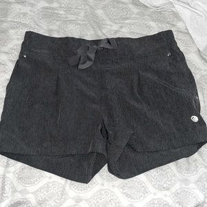 MPG Running Workout Cuffed Shorts SZ Large